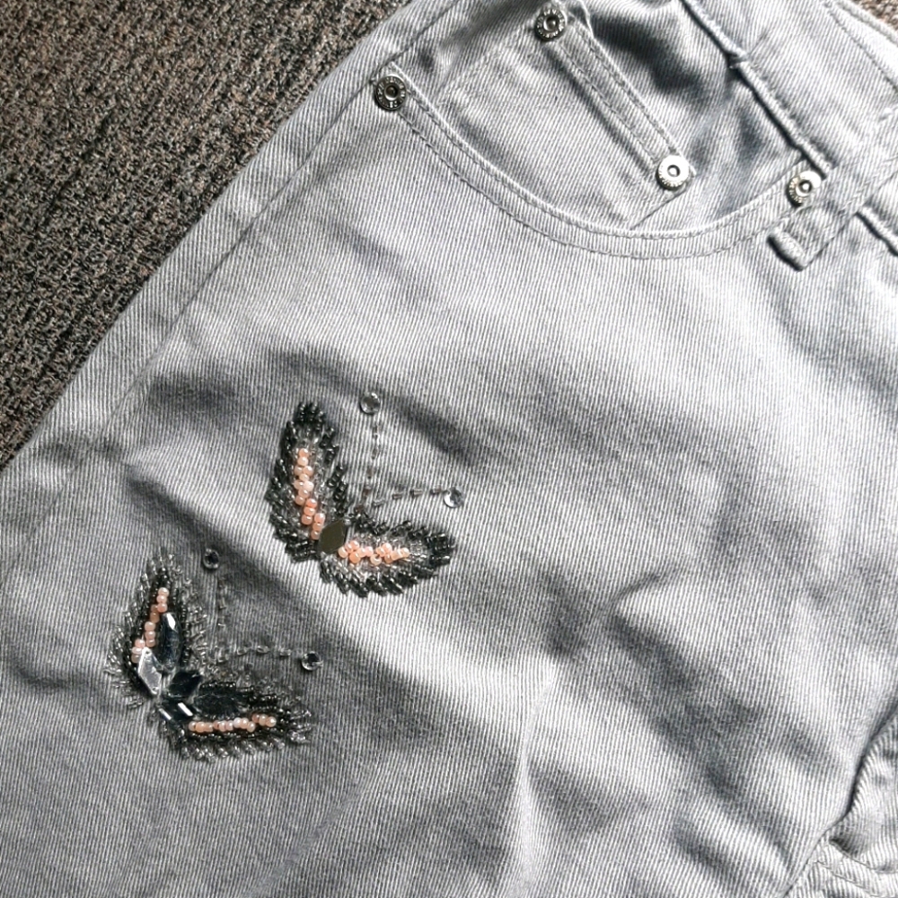 [Denim 24/7] Vintage beaded butterfly jeans